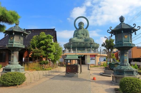 Takaoka-Daibutsu_kazukiatuko-PIXTA_61778020_M-1.jpg